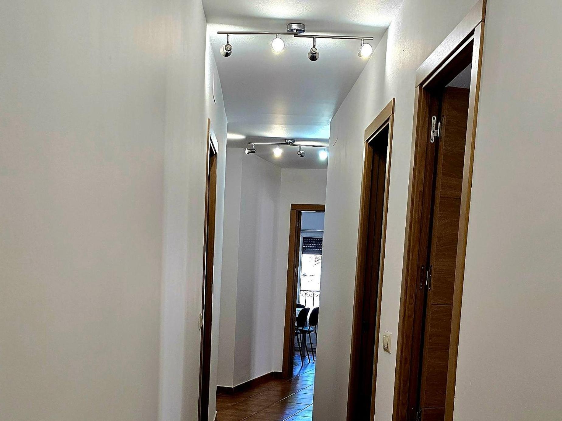 Apartamentos,Puerta De Bisagra-Parking Gratis トレド エクステリア 写真